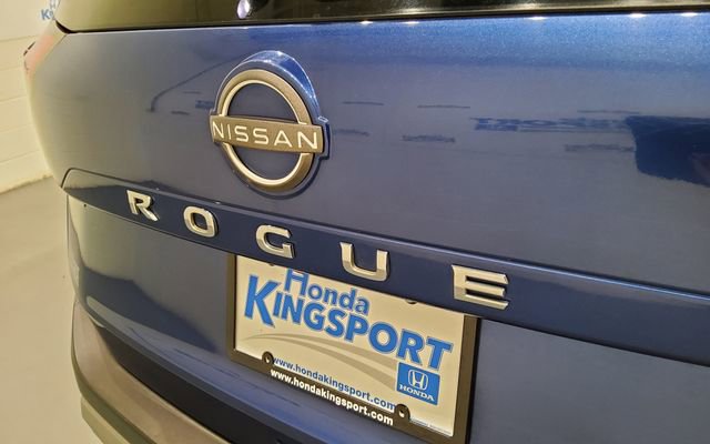 Used 2023 Nissan Rogue S image 40