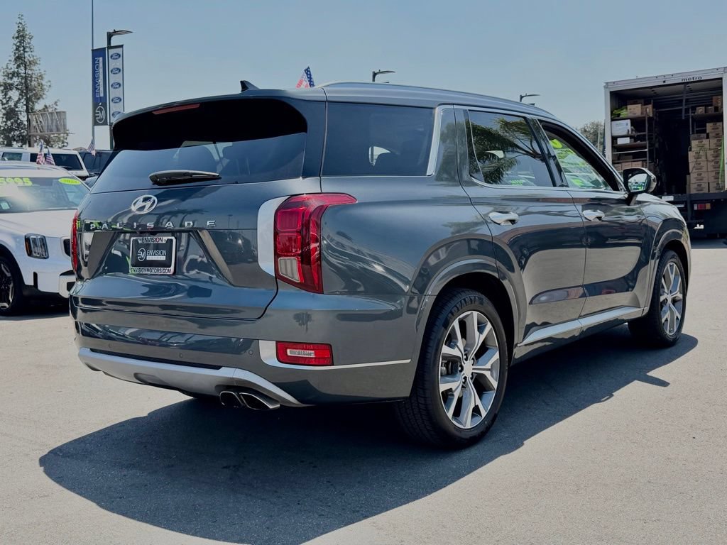 Used 2022 Hyundai Palisade Limited w/ Cargo Package FWD image 12