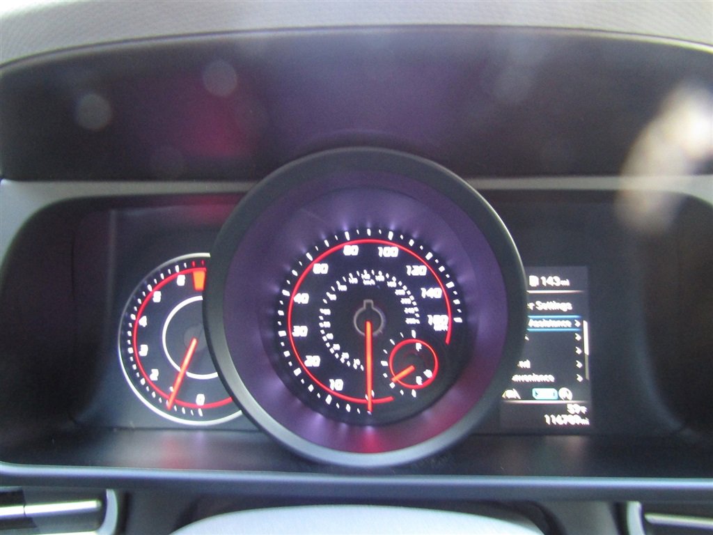 Used 2021 Hyundai Elantra SE image 27