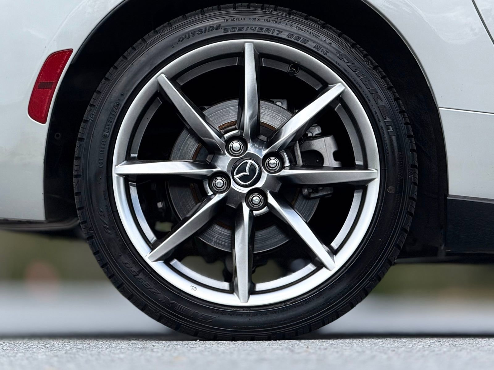 Used 2018 MAZDA MX-5 Miata RF Grand Touring image 20