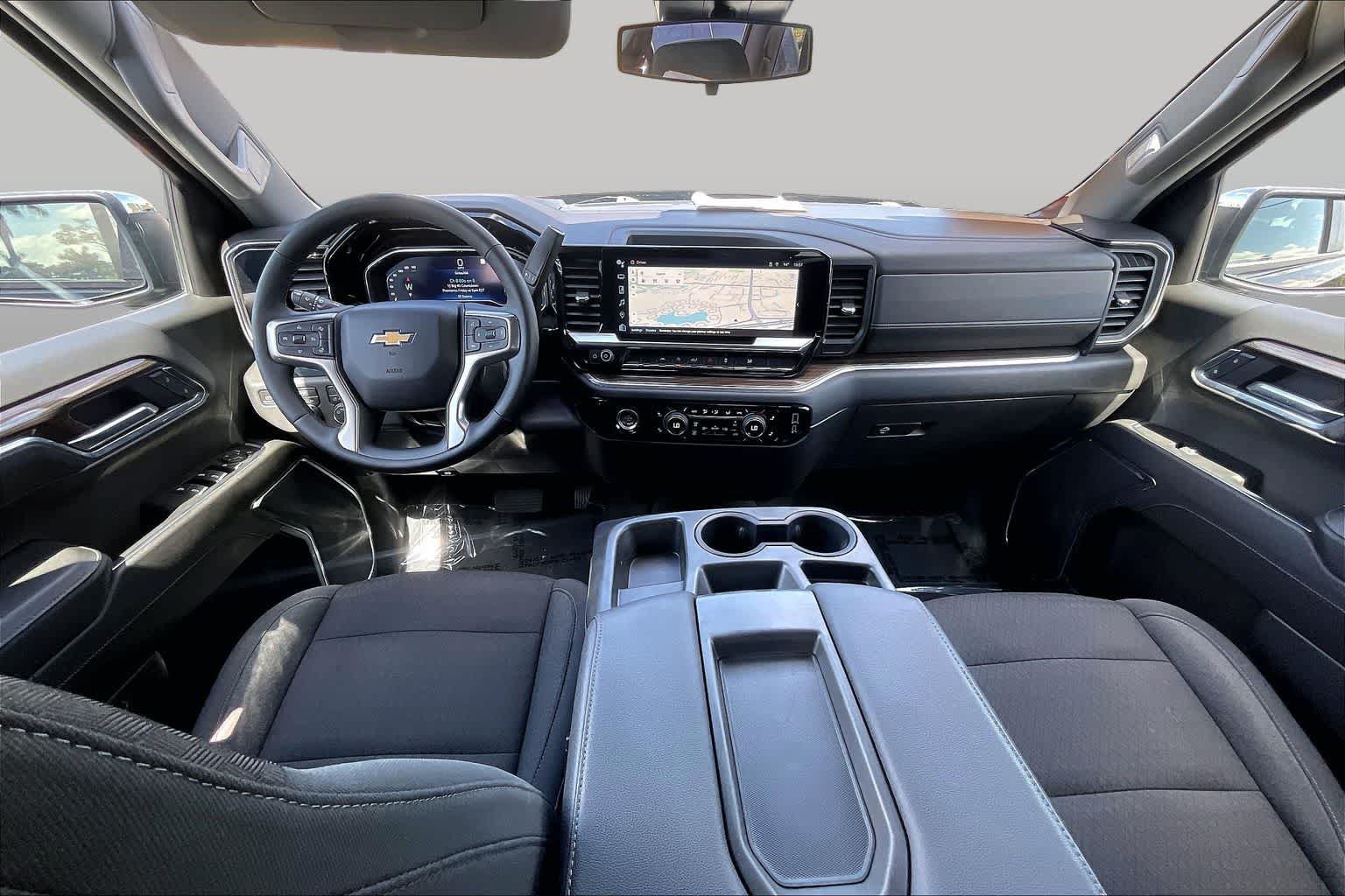 Used 2023 Chevrolet Silverado 1500 LT AWD/4WD image 15