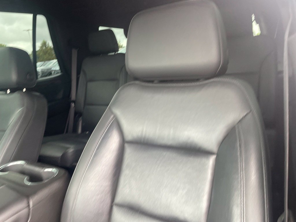 Used 2021 Chevrolet Tahoe Z71 w/ Z71 Off-Road Package AWD/4WD image 23