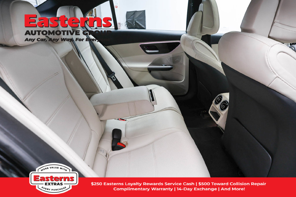 Used 2022 Mercedes-Benz C 300 4MATIC Sedan image 22