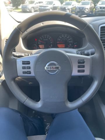 Used 2019 Nissan Frontier SV AWD/4WD image 16