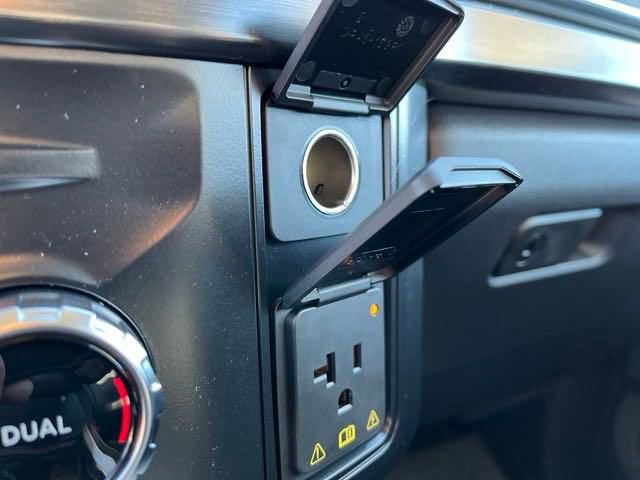 New 2024 Ford F250 Lariat w/ Lariat Ultimate Package image 42