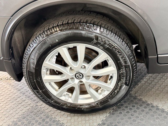 Used 2020 Nissan Rogue S w/ Special Edition Package AWD/4WD image 14