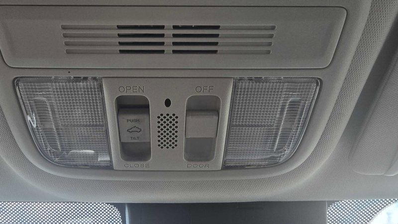 Used 2017 Honda Civic Touring image 27