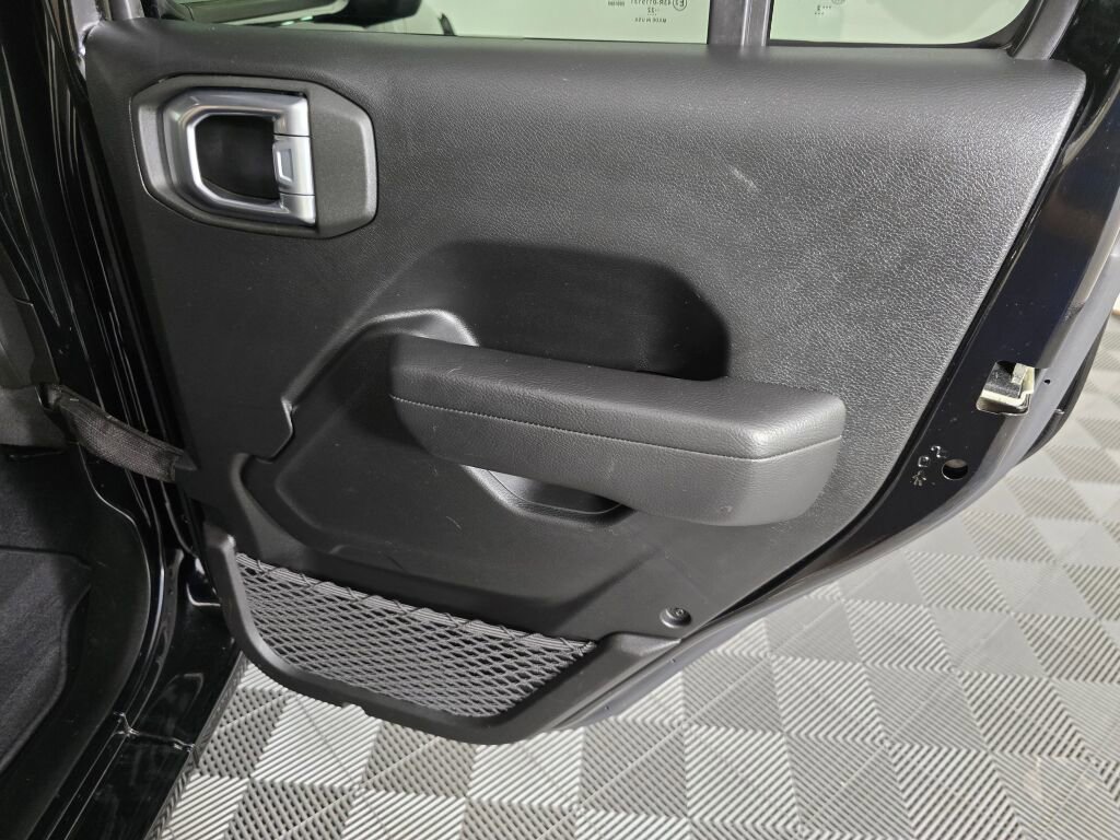 Used 2022 Jeep Wrangler Unlimited Sport image 38