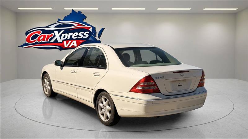 Used 2003 Mercedes-Benz C 240 Sedan w/ C2 Opt Pkg image 10