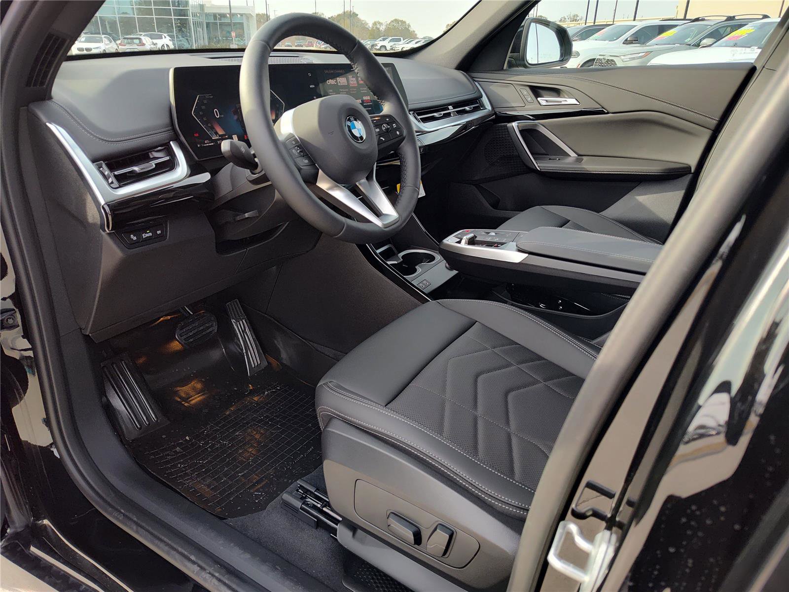 New 2026 BMW X1 xDrive28i w/ Convenience Package image 2