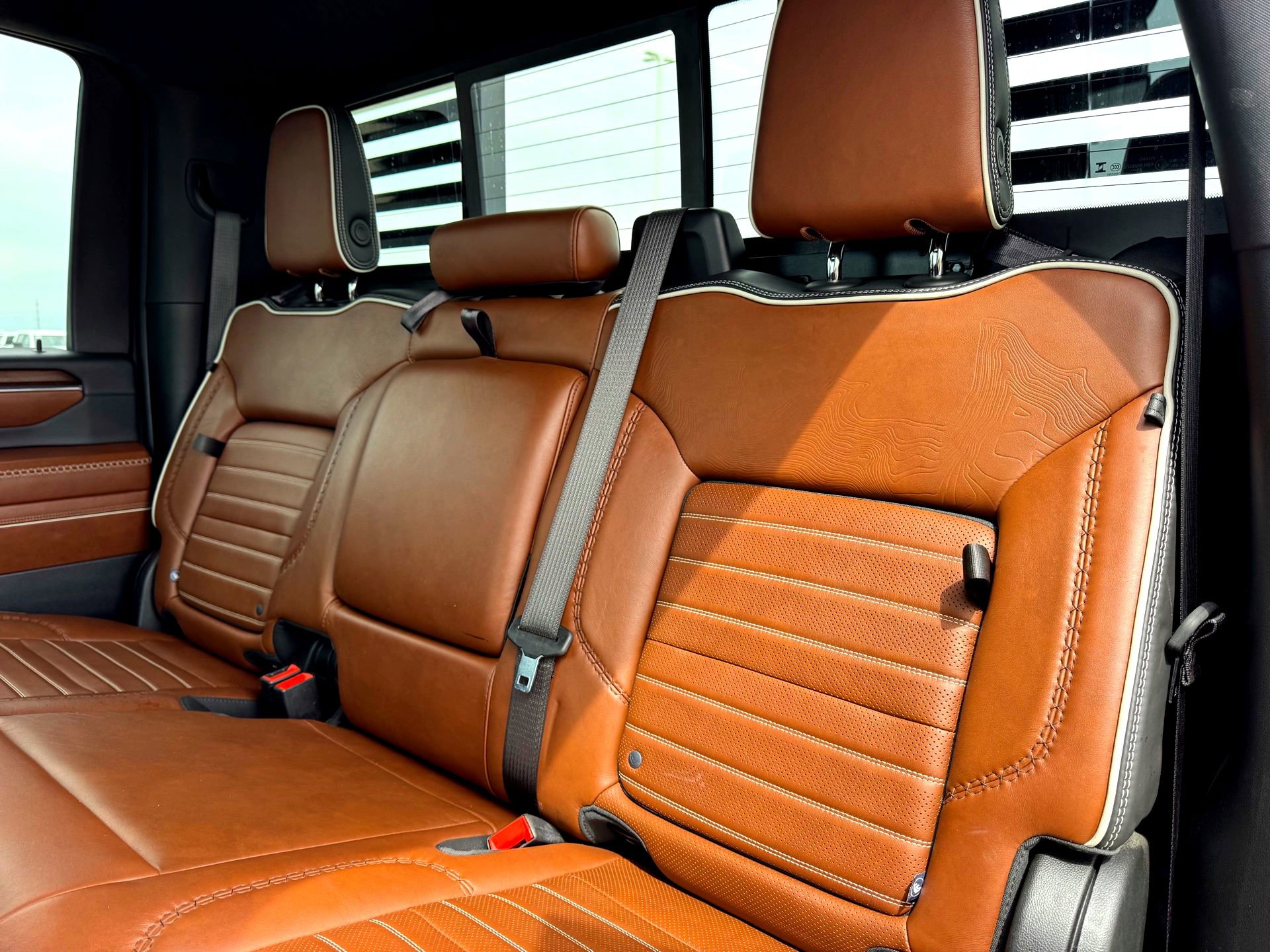 Used 2024 GMC Sierra 2500 Denali Ultimate image 19