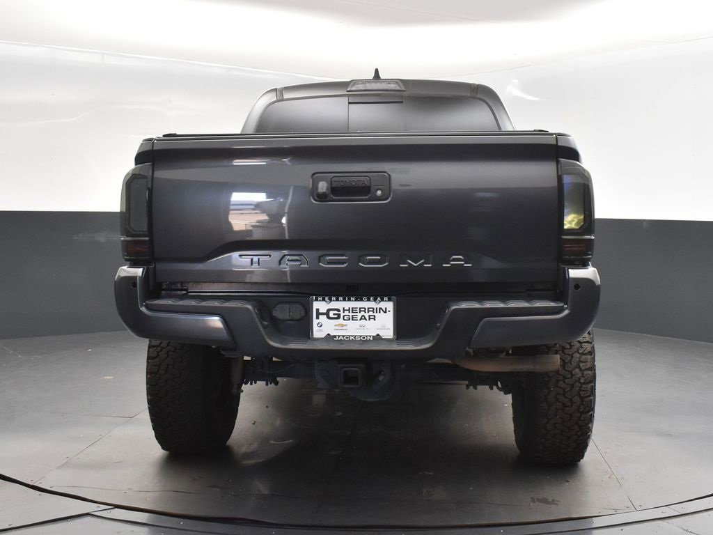 Used 2020 Toyota Tacoma TRD Off-Road image 6