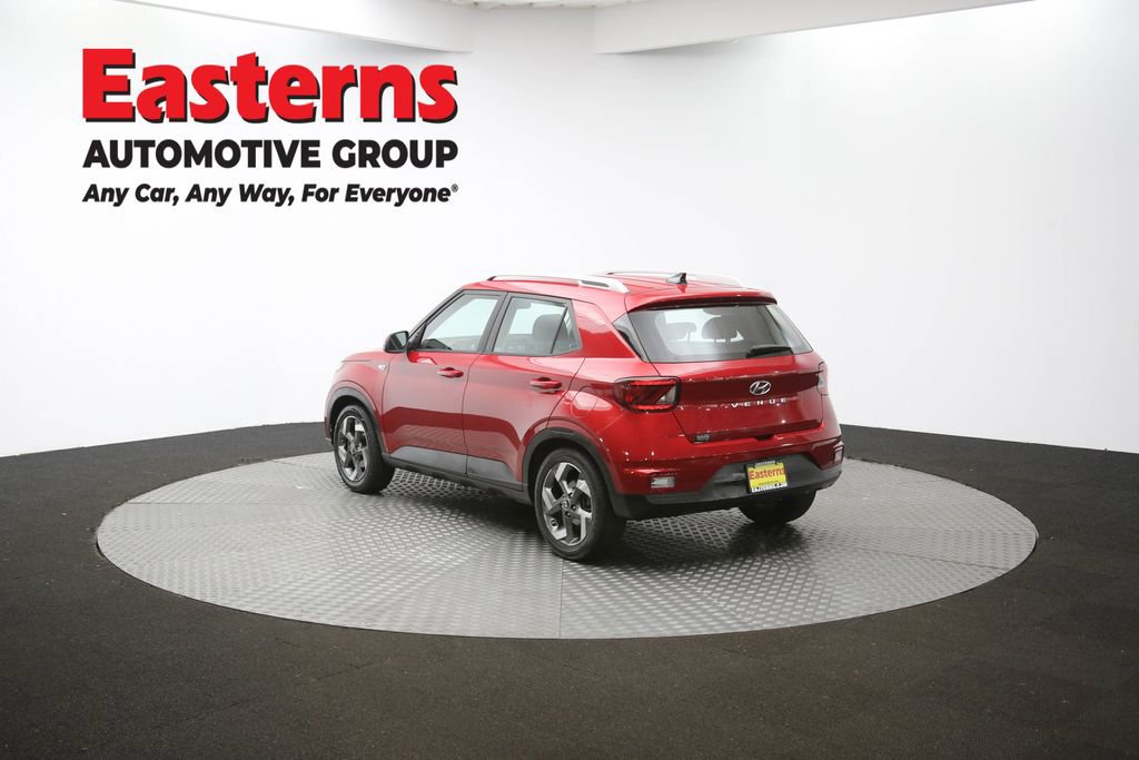Used 2022 Hyundai Venue SEL image 63
