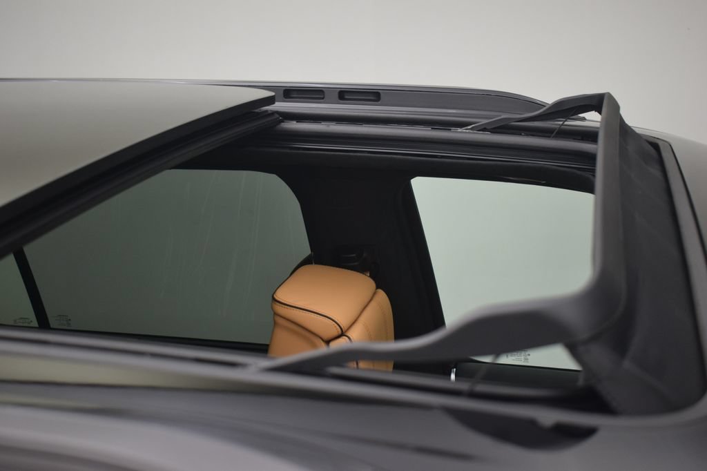 New 2026 Jeep Grand Wagoneer L Summit AWD/4WD image 11