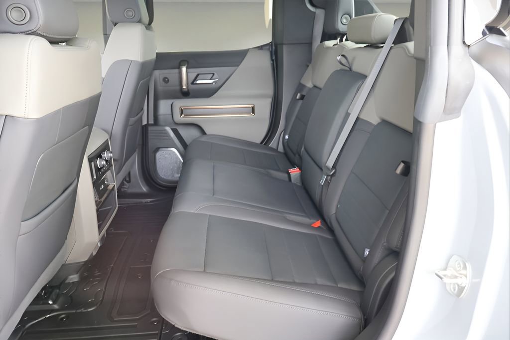 Used 2024 GMC Hummer EV 3X w/ LPO, Illumination Package AWD/4WD image 12