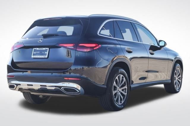 Used 2023 Mercedes-Benz GLC 300 image 4