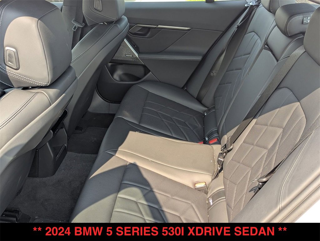 Used 2024 BMW 530i xDrive w/ Convenience Package image 3