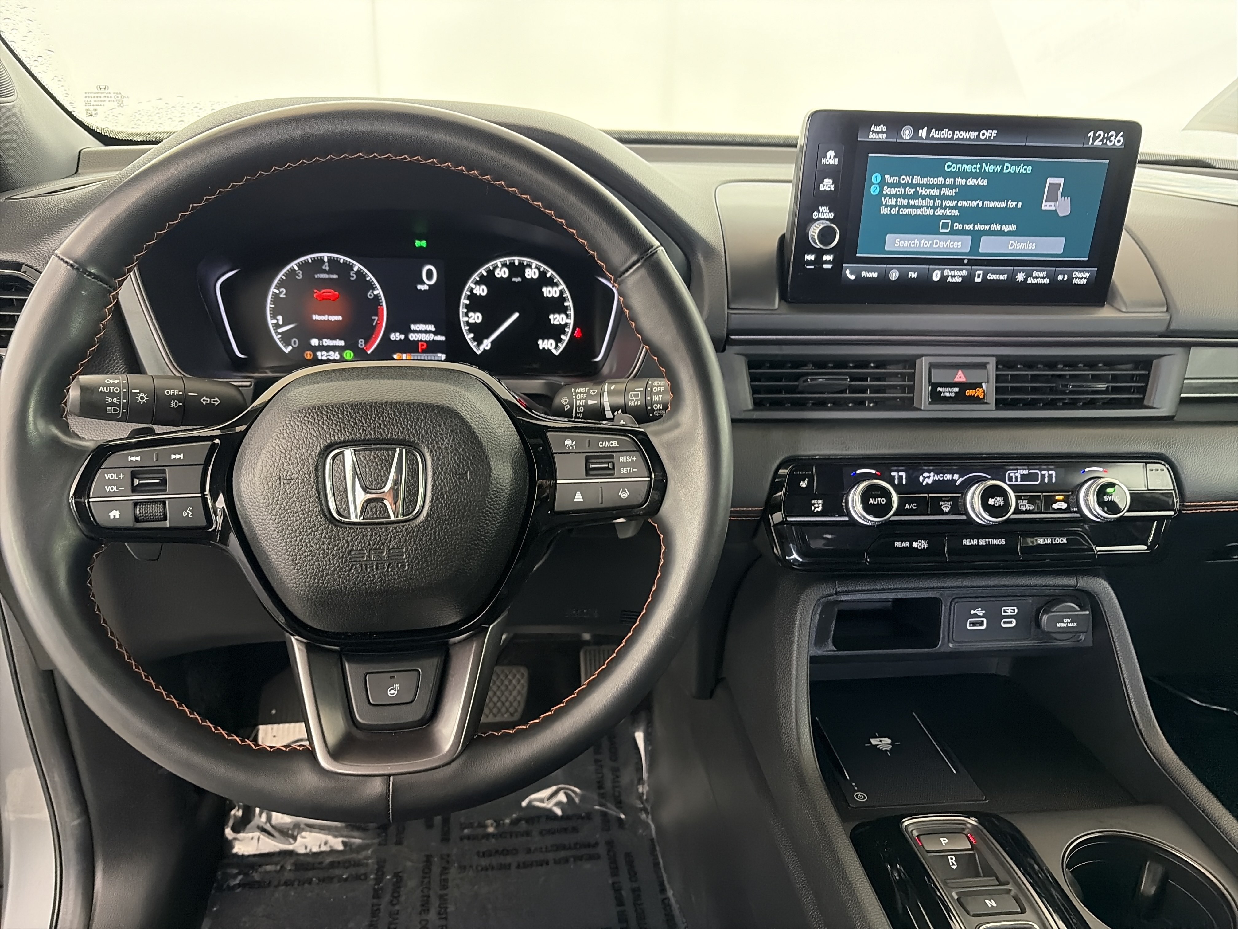 Used 2025 Honda Pilot TrailSport image 11