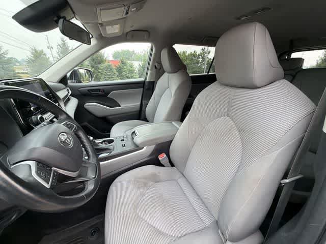Used 2023 Toyota Highlander LE w/ Protection Package #3 (TMS) FWD image 15