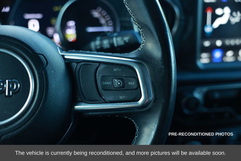 Used 2022 Jeep Wrangler Unlimited Sahara image 25