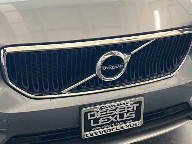 Used 2019 Volvo XC40 T5 Momentum AWD/4WD image 16