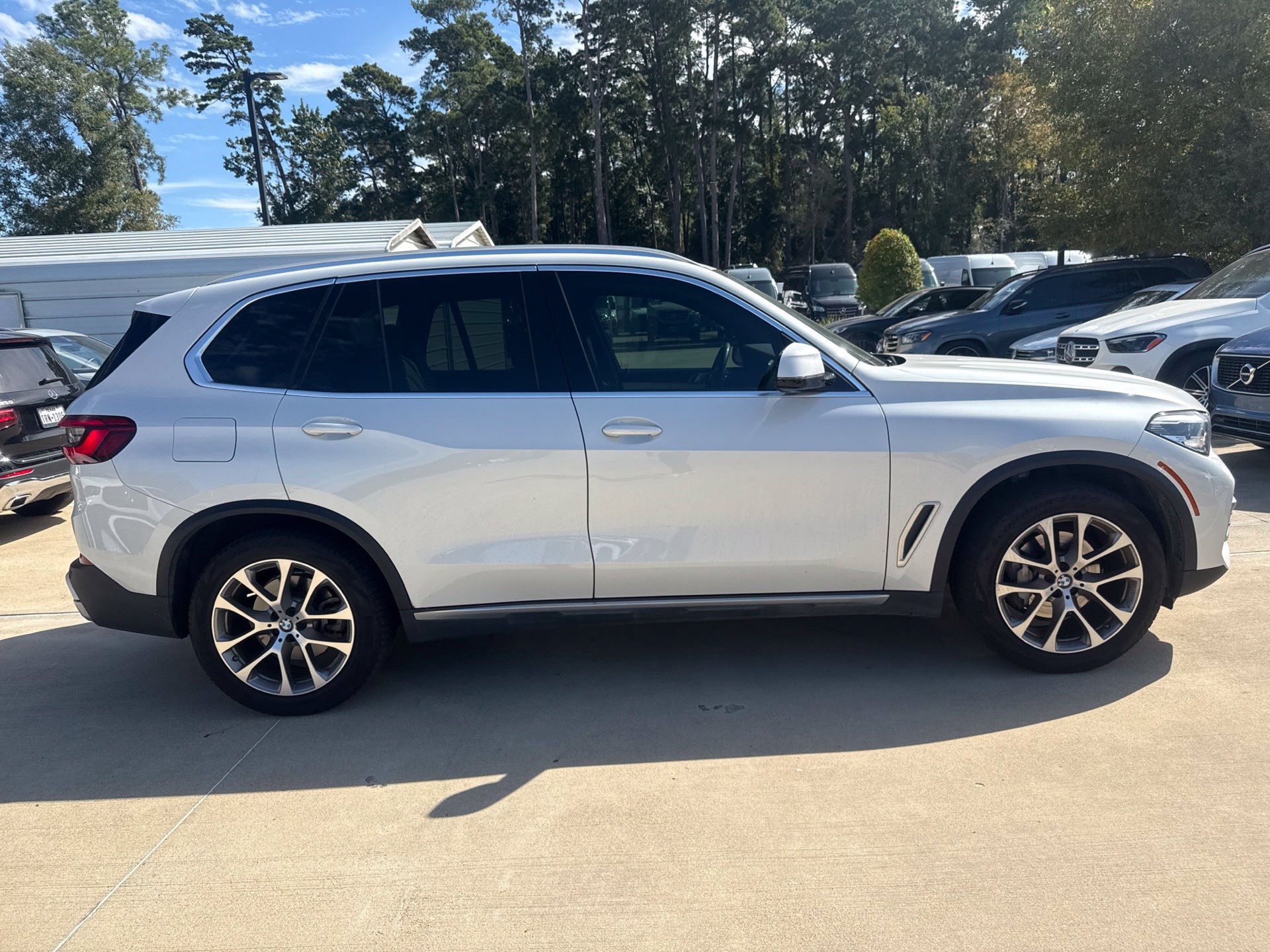 Used 2020 BMW X5 xDrive40i AWD/4WD image 3