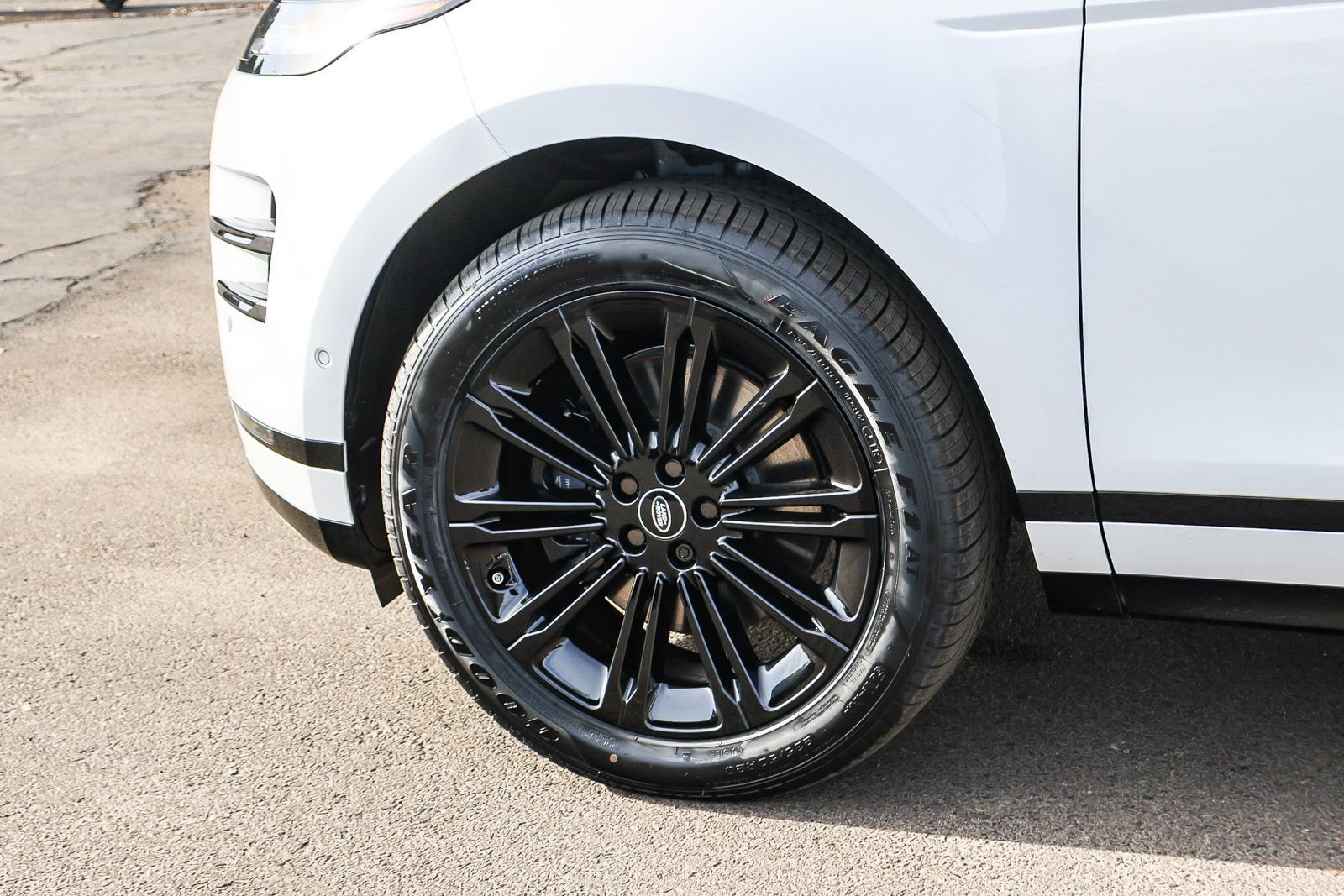 New 2026 Land Rover Range Rover Evoque Dynamic SE image 9