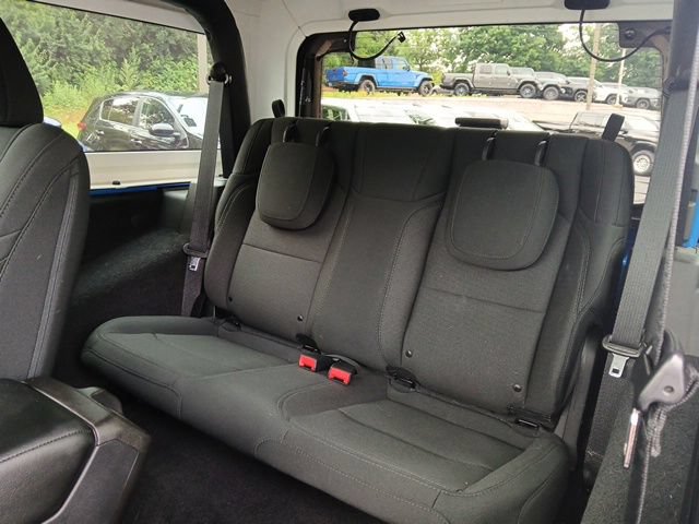 Used 2021 Jeep Wrangler Sport AWD/4WD image 14