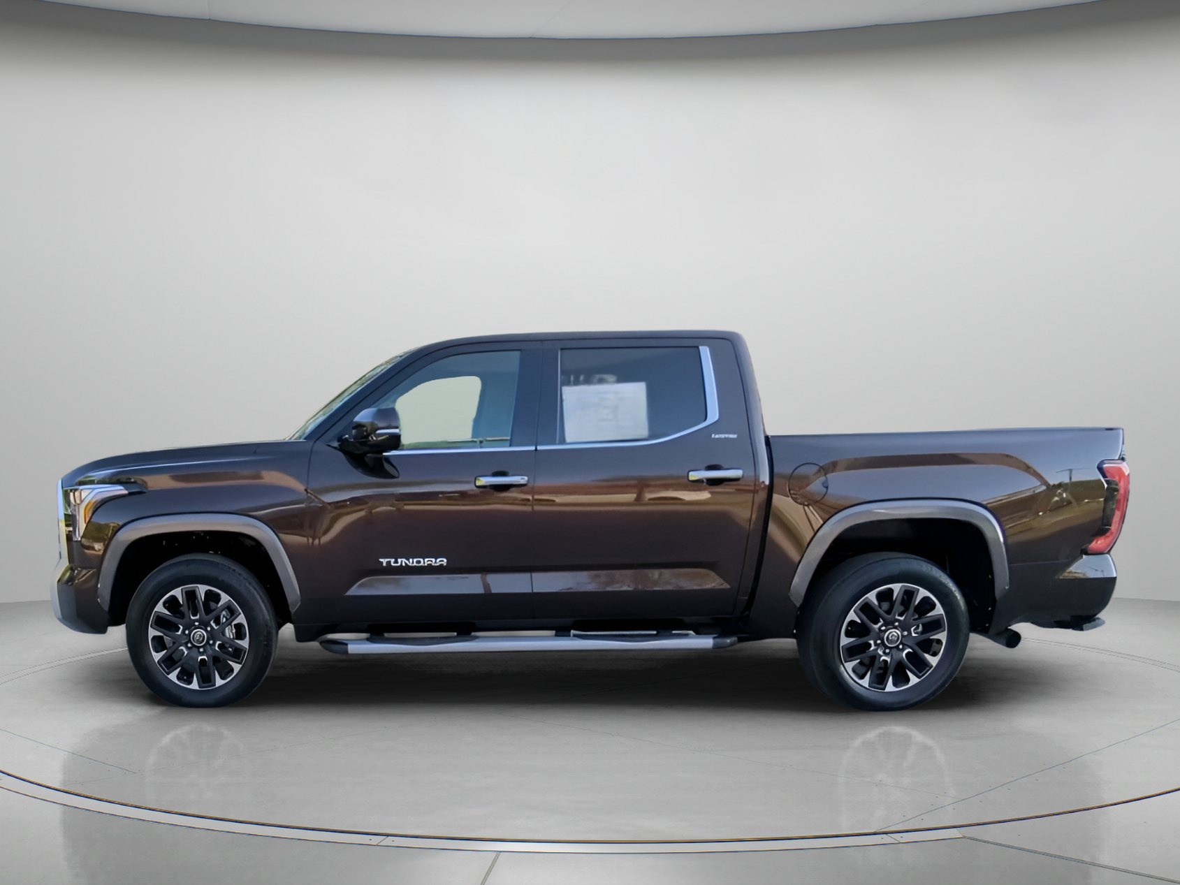 Used 2023 Toyota Tundra Limited AWD/4WD image 16