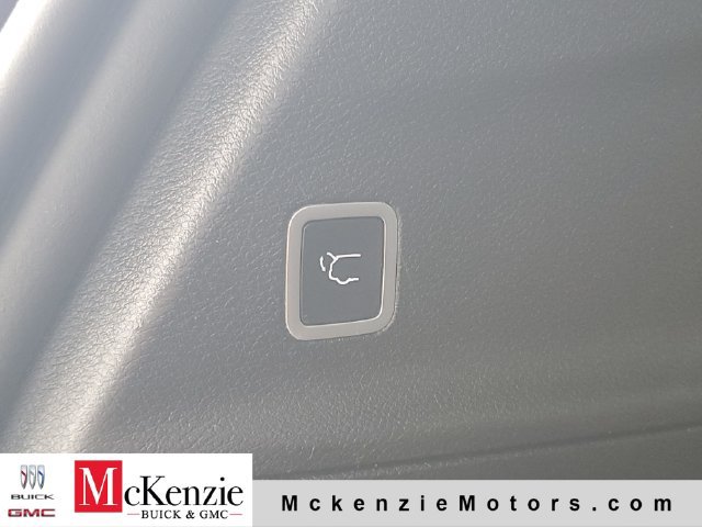 Used 2019 Chrysler Pacifica Touring-L Plus w/ Advanced Safetytec Group FWD image 33
