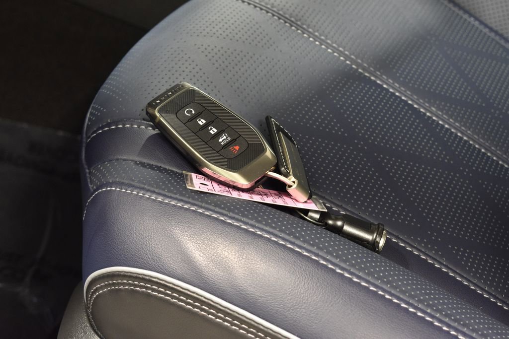 Used 2026 INFINITI QX80 4WD w/ Sport Exterior Package image 40