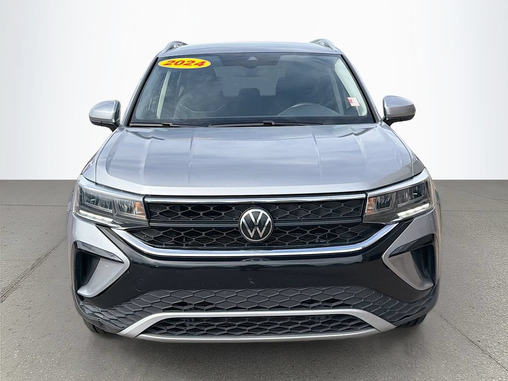 Used 2024 Volkswagen Taos SE FWD image 9
