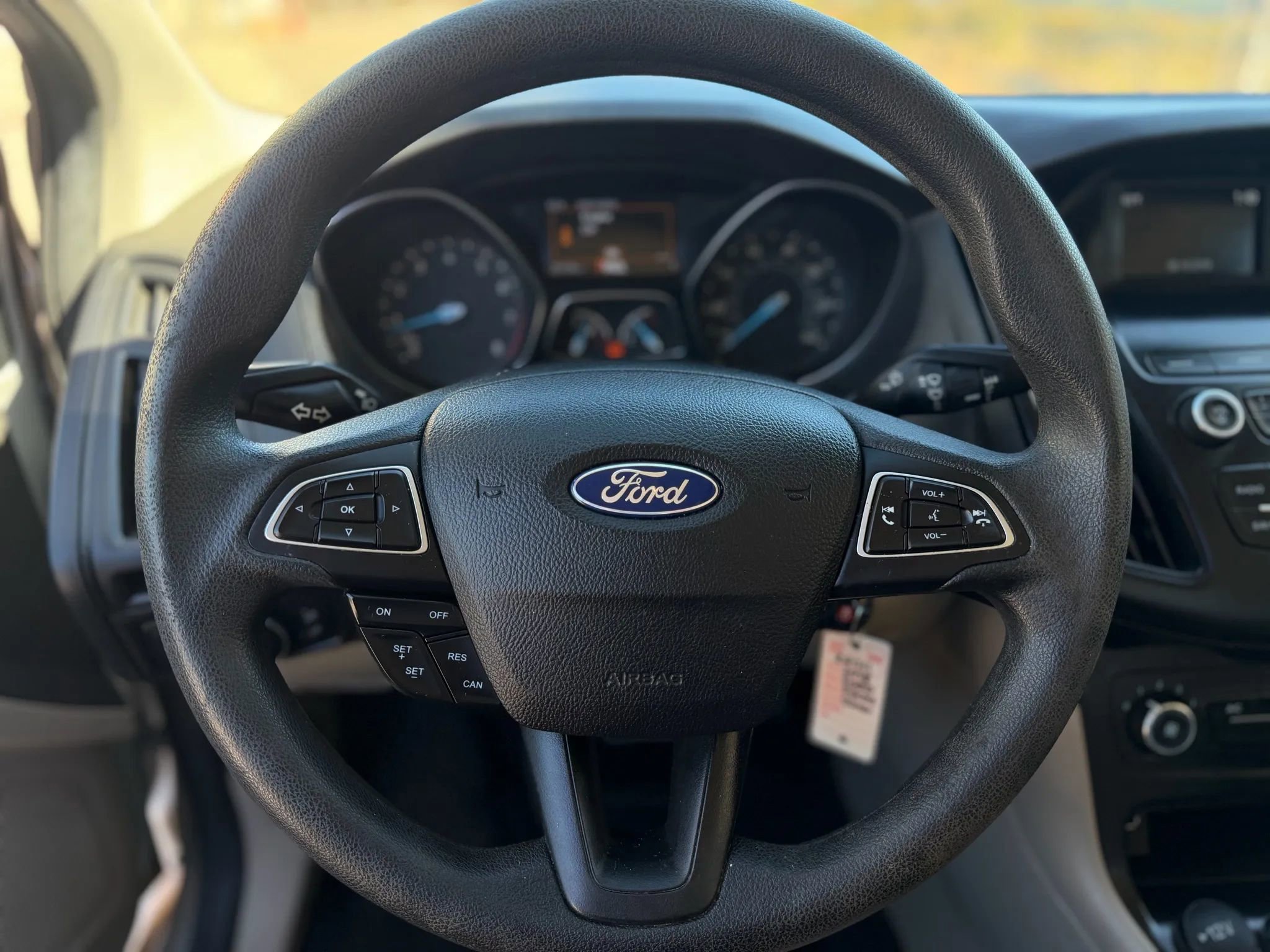 Used 2018 Ford Focus SE FWD image 15