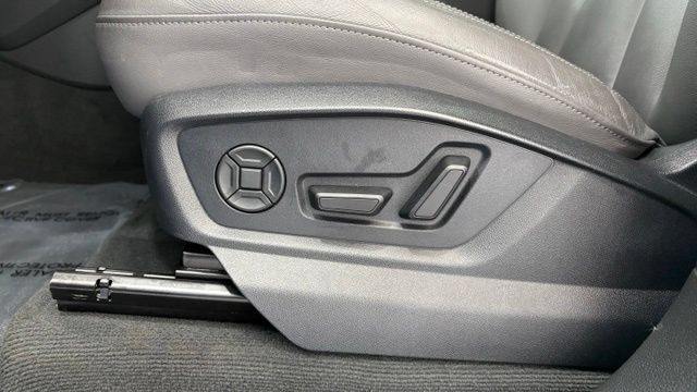 Used 2025 Audi Q7 3.0T Premium Plus AWD/4WD image 14