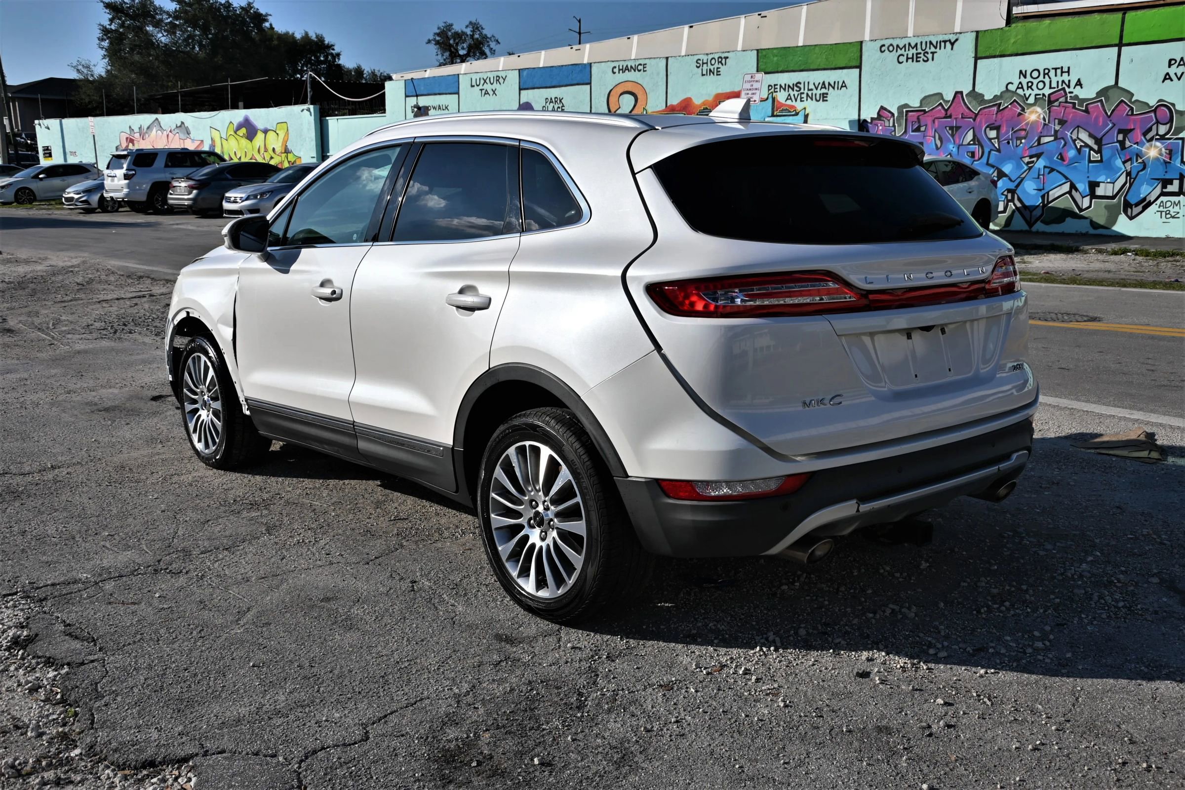 Used 2017 Lincoln MKC Reserve image 3