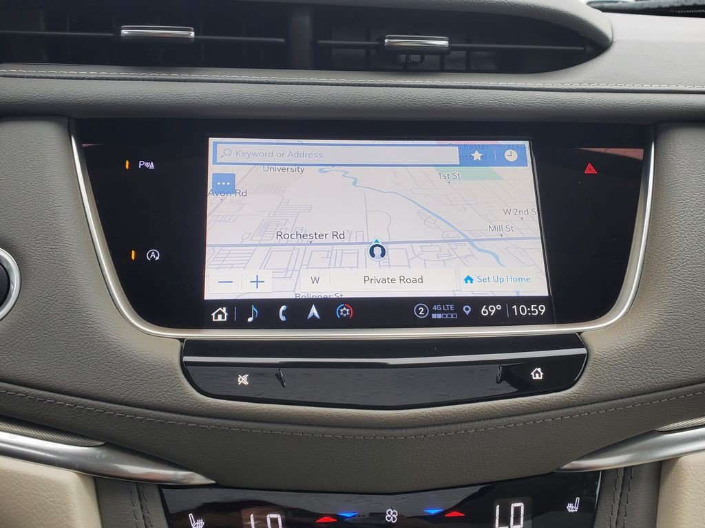 Certified 2024 Cadillac XT5 Premium Luxury w/ LPO, Floor Liner Package AWD/4WD image 28