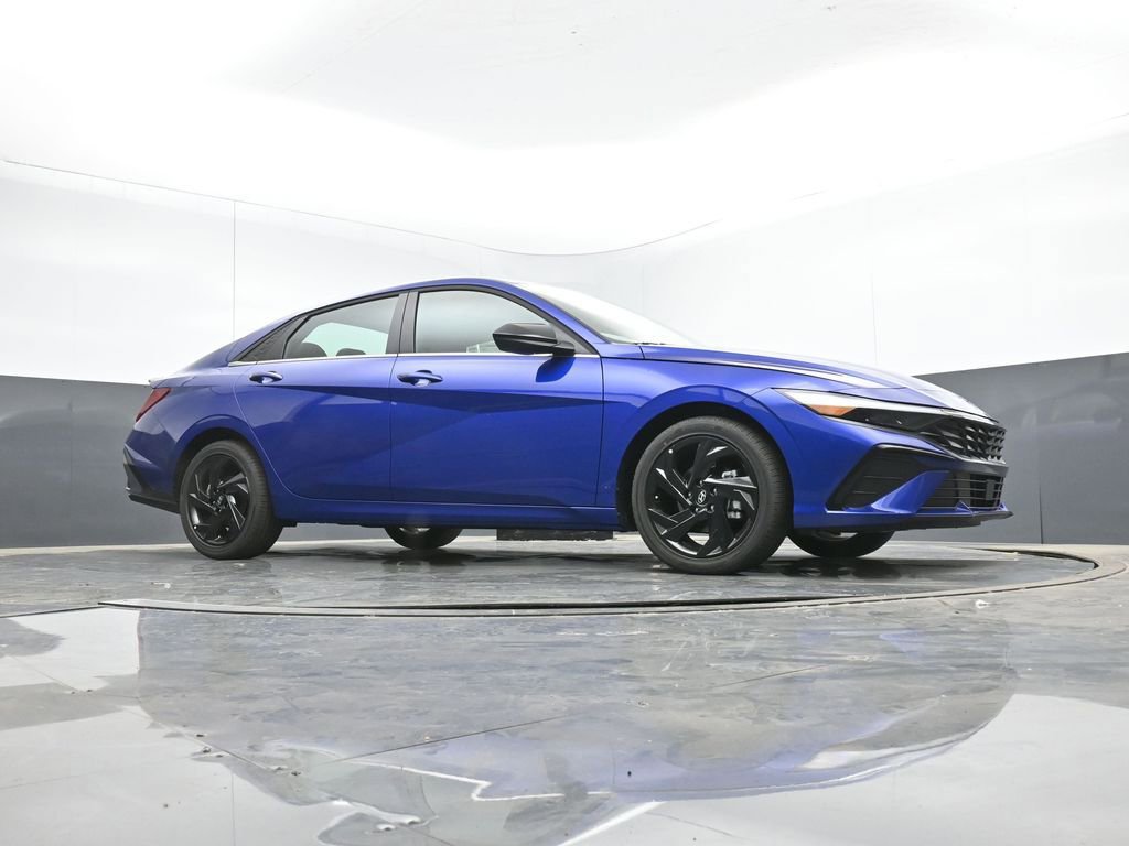 New 2026 Hyundai Elantra SEL Sport image 15