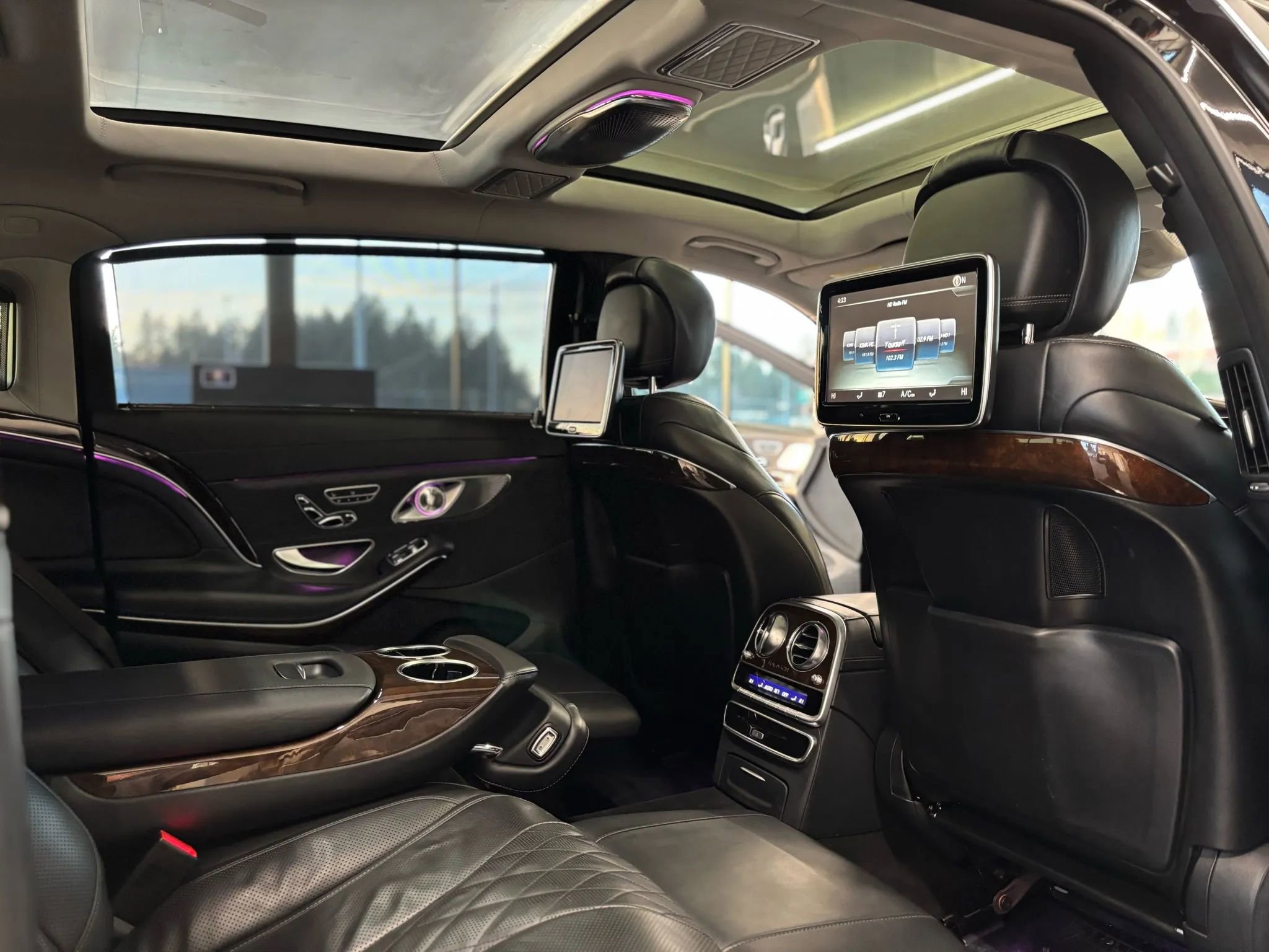 Used 2016 Mercedes-Benz Maybach S 600 image 34