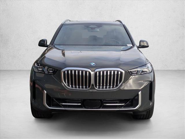 New 2026 BMW X5 xDrive50e w/ Premium Package AWD/4WD image 5