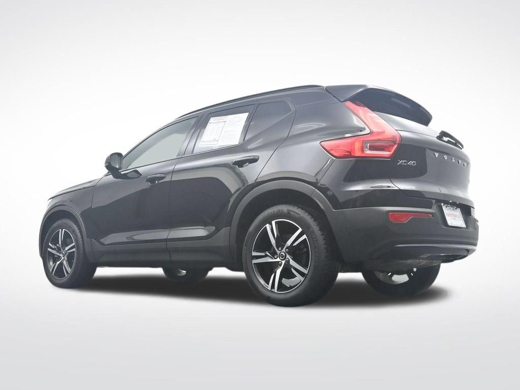 Used 2024 Volvo XC40 B5 Core image 34