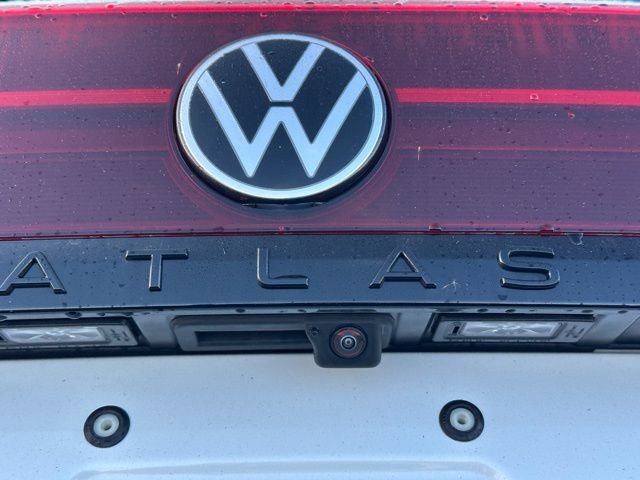 New 2026 Volkswagen Atlas Cross Sport SEL R-Line AWD/4WD image 16