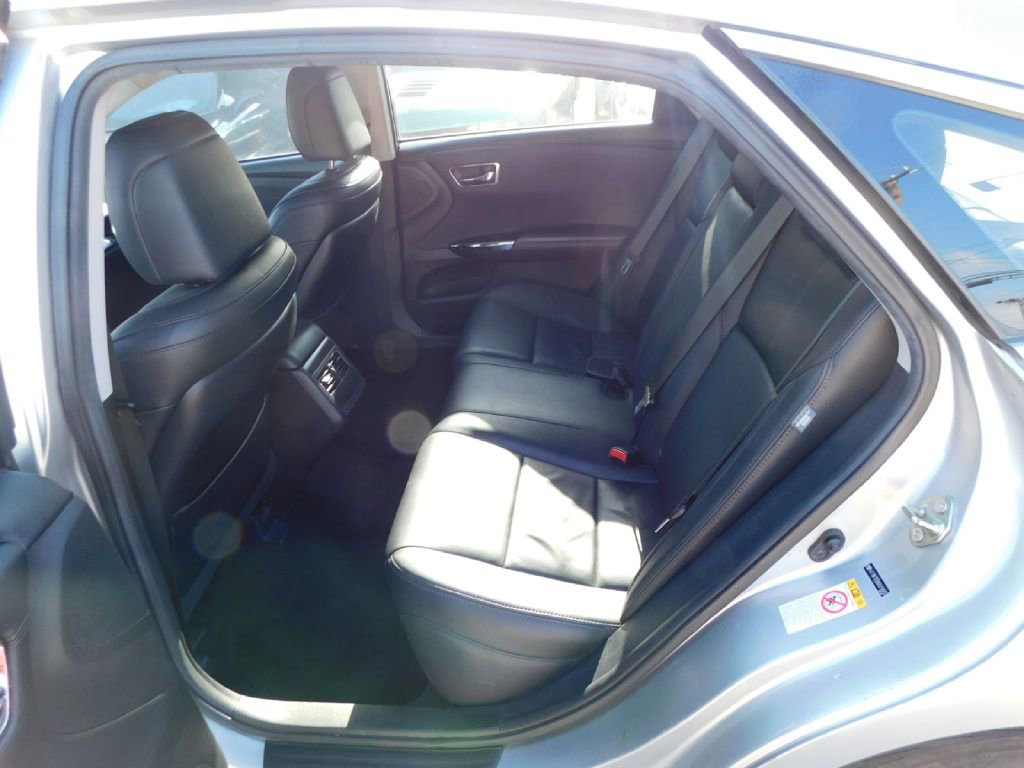 Used 2016 Toyota Avalon XLE FWD image 24