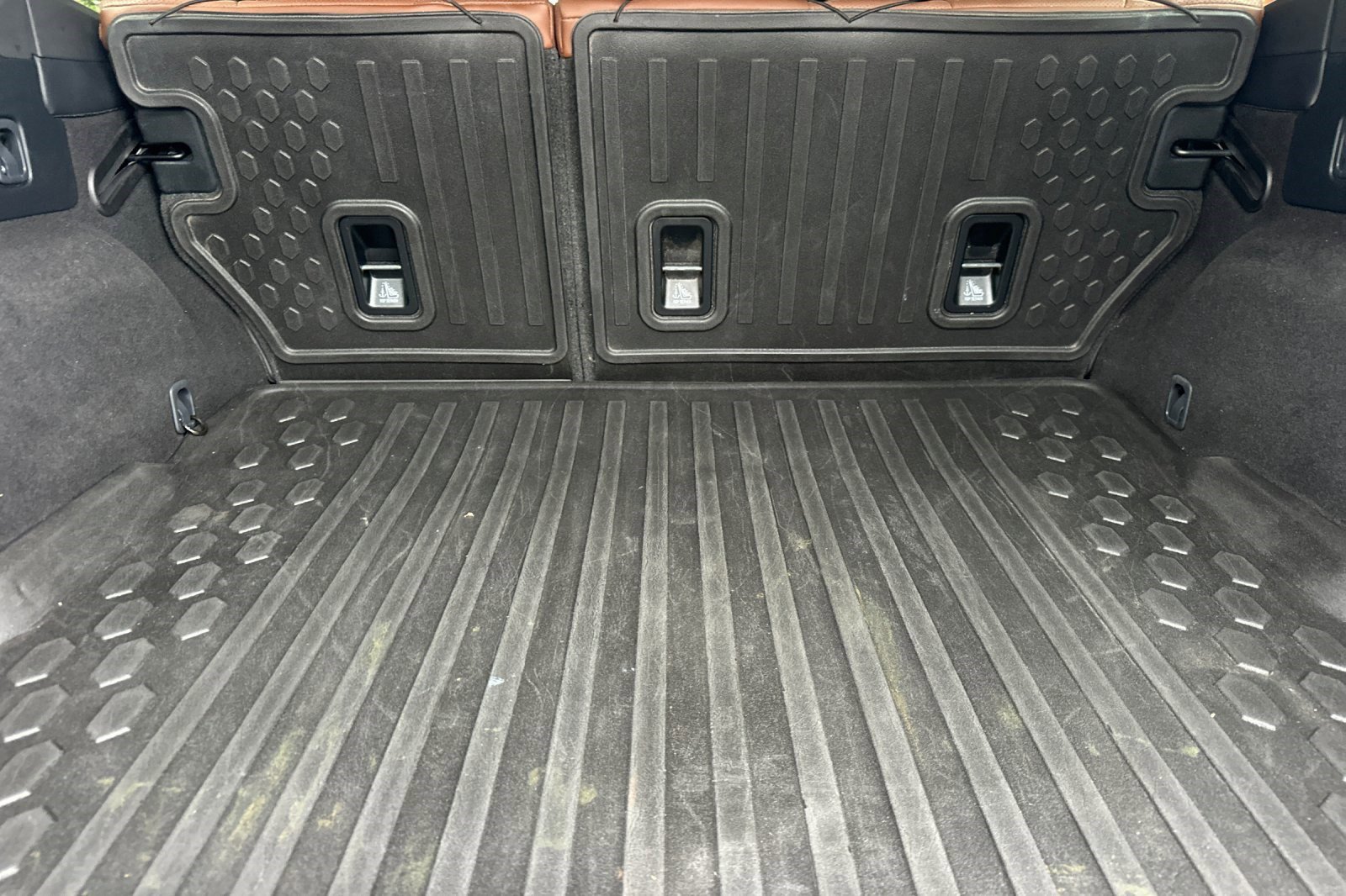 Used 2020 Subaru Outback Touring w/ Popular Package #2 image 34