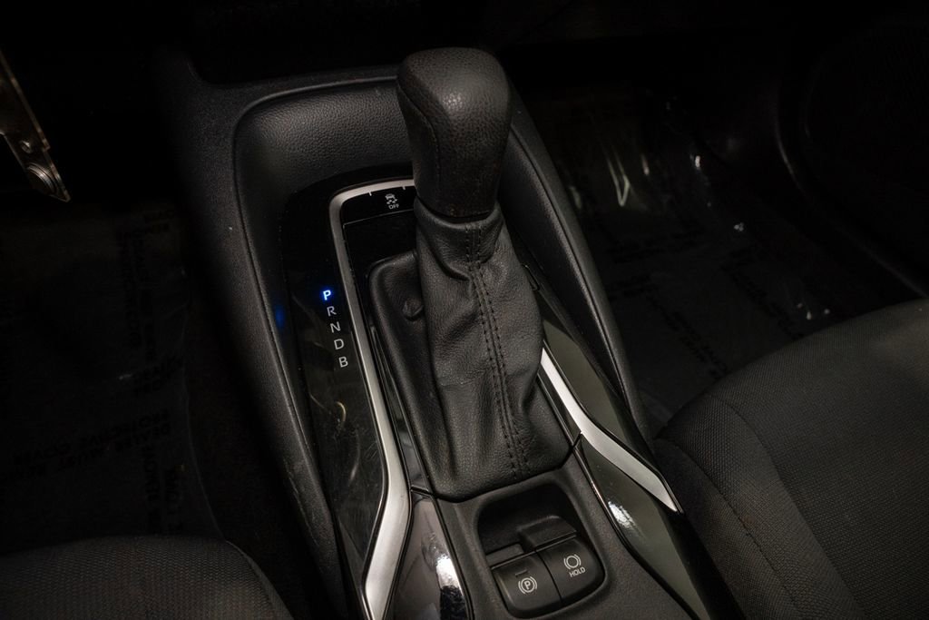 Used 2022 Toyota Corolla LE image 14