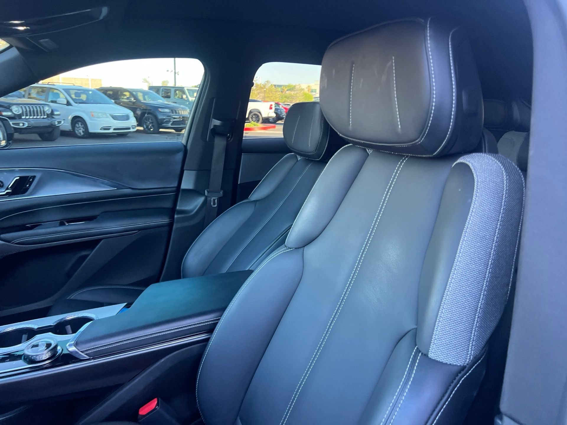 Used 2024 Cadillac Lyriq Tech AWD/4WD image 25