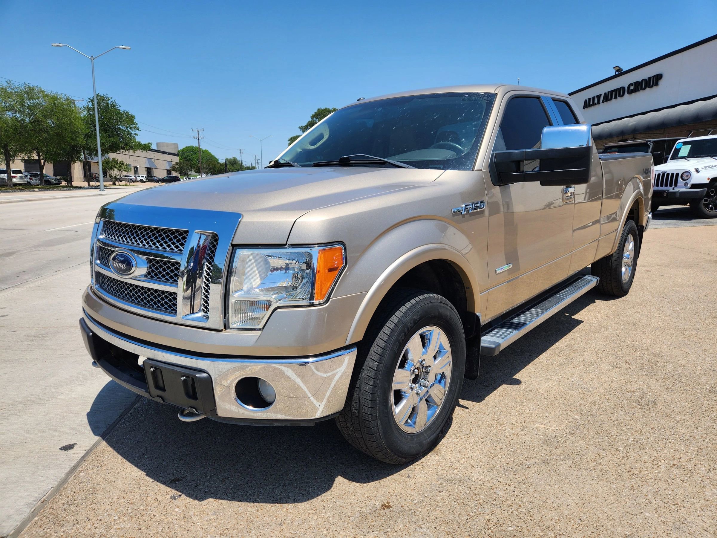 Used 2012 Ford F150 Lariat w/ Lariat Chrome Pkg AWD/4WD image 2