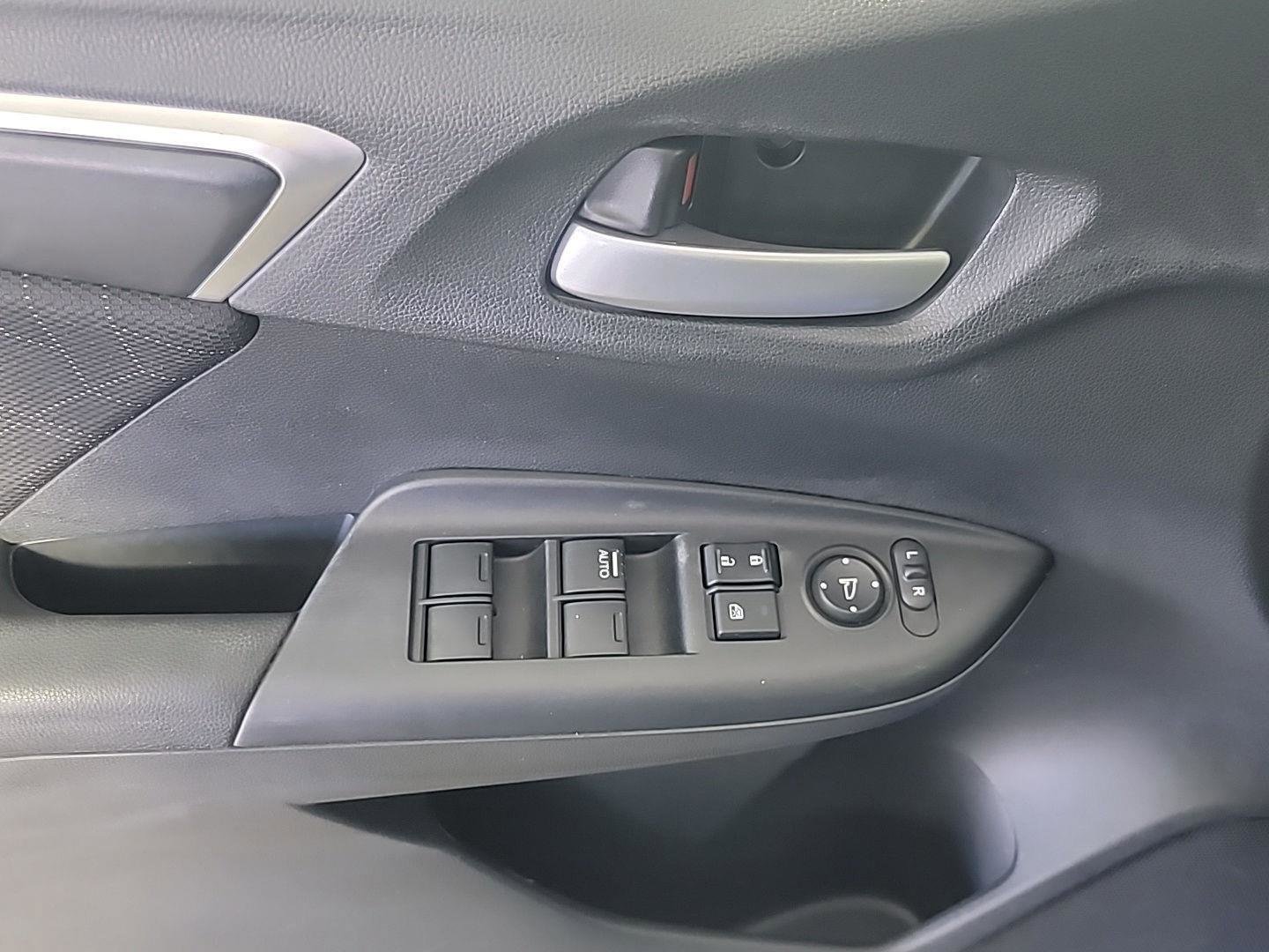 Used 2015 Honda Fit EX image 33