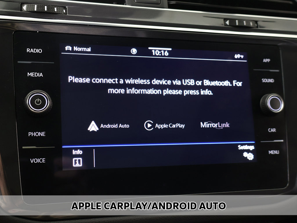 Certified 2023 Volkswagen Tiguan SE R-Line AWD/4WD image 8
