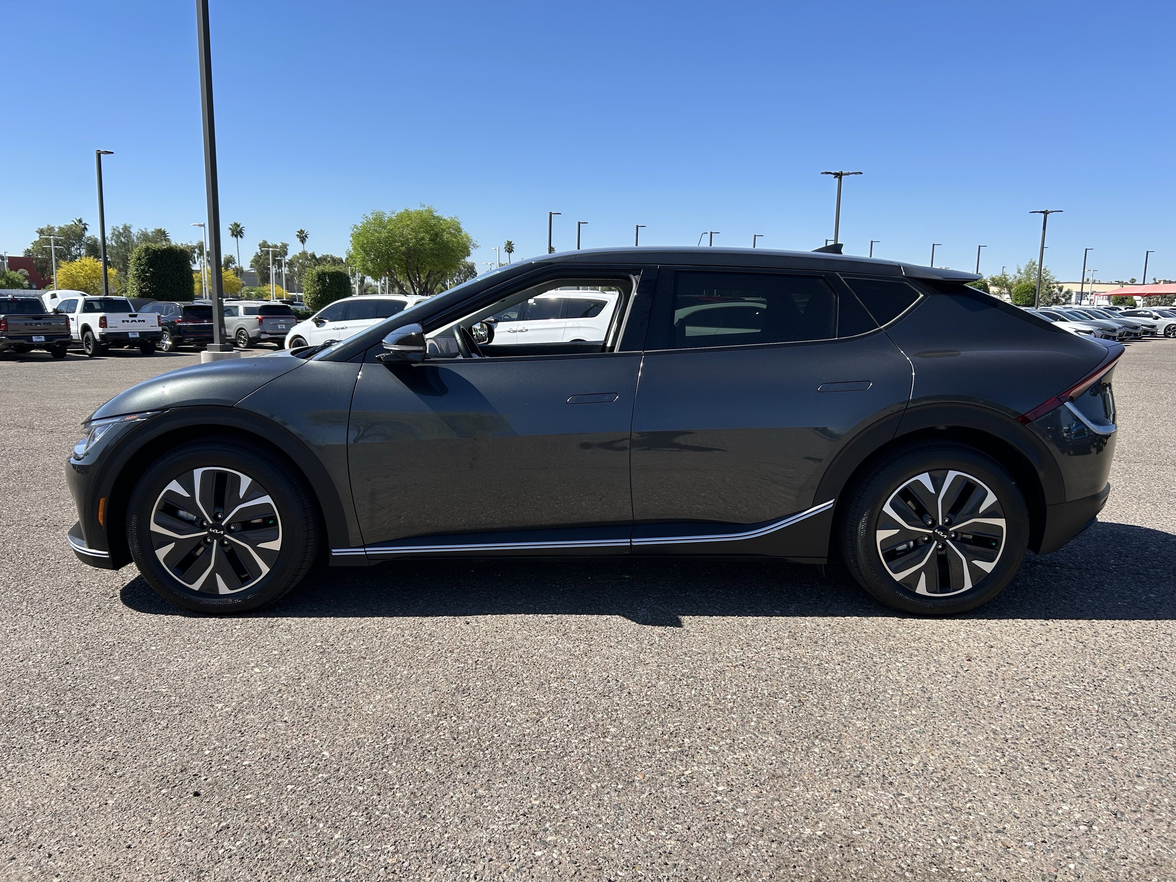 Certified 2024 Kia EV6 Light image 3