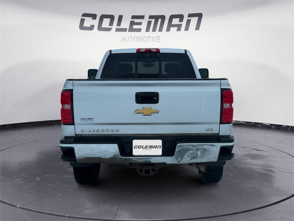Used 2015 Chevrolet Silverado 2500 LTZ image 4